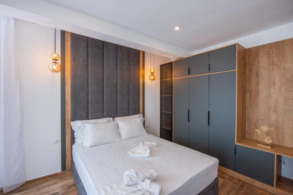 Double room, evening light